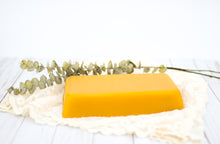 Load image into Gallery viewer, Beeswax